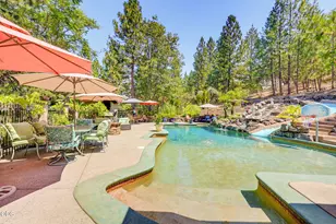 935 S 3rd St, Jacksonville, OR 97530 - Photo 42
