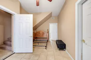 935 S 3rd St, Jacksonville, OR 97530 - Photo 32