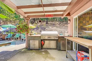 935 S 3rd St, Jacksonville, OR 97530 - Photo 46