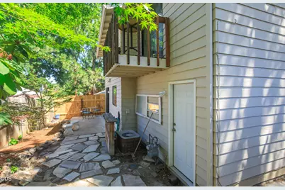 690 Normal Avenue, Ashland, OR 97520 - Photo 28