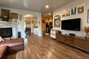 1084 Katie Mae Dr, Medford, OR 97501 - Photo 4