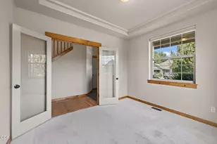 2108 NW Sterling Ave, Redmond, OR 97756 - Photo 24
