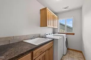 2108 NW Sterling Ave, Redmond, OR 97756 - Photo 26