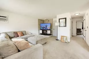 1325 Spring St, Medford, OR 97504 - Photo 6