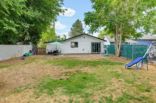 1325 Spring St, Medford, OR 97504 - Photo 26
