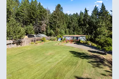 6918 Redwood Highway, Grants Pass, OR 97527 - Photo 30