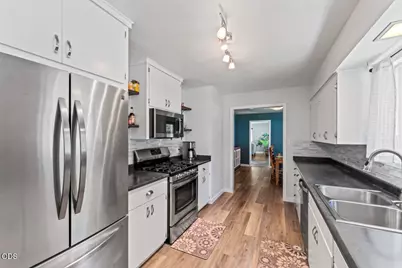 235 Larkin Road, Grants Pass, OR 97527 - Photo 8