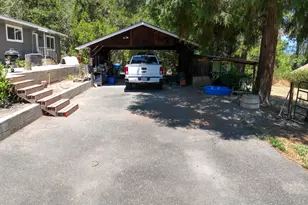 235 Larkin Rd, Grants Pass, OR 97527 - Photo 38