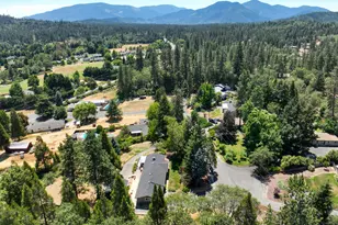235 Larkin Rd, Grants Pass, OR 97527 - Photo 32