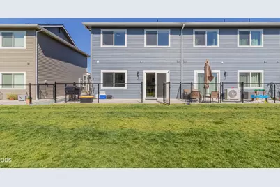 2024 SW Family Lane, Grants Pass, OR 97527 - Photo 38