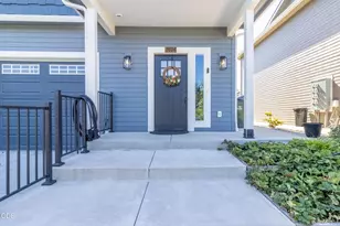 2024 SW Family Ln, Grants Pass, OR 97527 - Photo 2