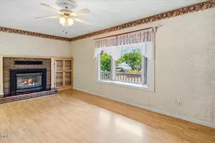 2586 SW 27th St, Redmond, OR 97756 - Photo 16