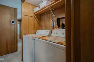 22071 Or-62, Shady Cove, OR 97539 - Photo 36
