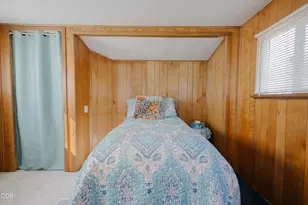 22071 Or-62, Shady Cove, OR 97539 - Photo 34
