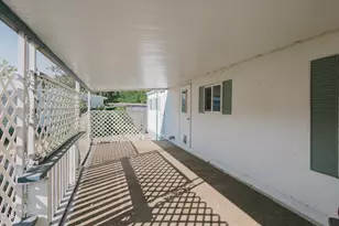 22071 Or-62, Shady Cove, OR 97539 - Photo 8
