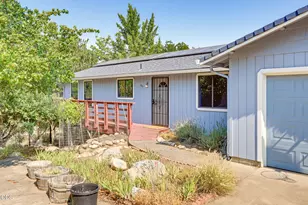 1111 Oak St, Ashland, OR 97520 - Photo 2