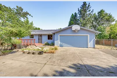 1111 Oak Street, Ashland, OR 97520 - Photo 1