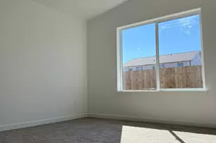 553 NE Mitchell St, Madras, OR 97741 - Photo 26