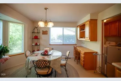 2990 S River Road, Grants Pass, OR 97527 - Photo 6