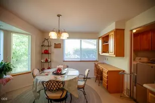 2990 S River Rd, Grants Pass, OR 97527 - Photo 6