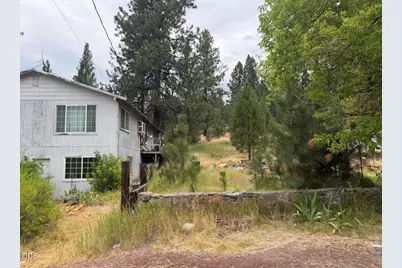 207 E Yahooskin Street, Chiloquin, OR 97624 - Photo 2