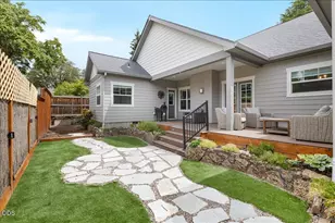 48 Black Oak Dr, Medford, OR 97504 - Photo 32