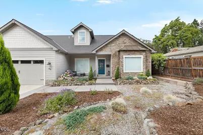 48 Black Oak Drive, Medford, OR 97504 - Photo 4