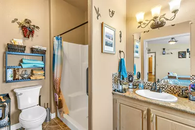 21 Brophy Way #UNIT 19, Shady Cove, OR 97539 - Photo 14