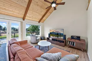 60835 Jennings Rd, Bend, OR 97702 - Photo 8