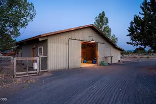60835 Jennings Rd, Bend, OR 97702 - Photo 30