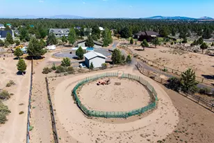 60835 Jennings Rd, Bend, OR 97702 - Photo 48