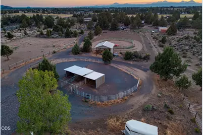 60835 Jennings Road, Bend, OR 97702 - Photo 50