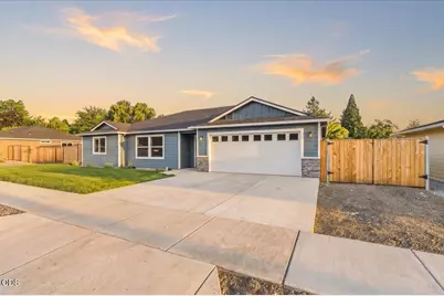2981 Stonebrook Drive, Medford, OR 97504 - Photo 2
