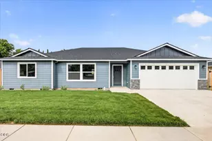 2981 Stonebrook Dr, Medford, OR 97504 - Photo 1