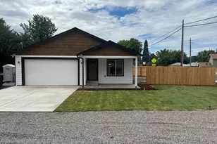 5406 Independence Ave, Klamath Falls, OR 97603 - Photo 2