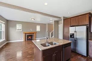 1055 SE Leonel Ln, Bend, OR 97702 - Photo 16