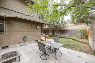 2542 NE Keats Dr, Bend, OR 97701 - Photo 20
