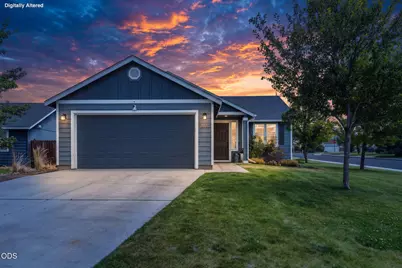 2620 NE 3rd Street, Redmond, OR 97756 - Photo 1