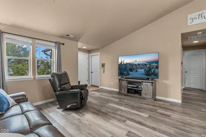 2620 NE 3rd Street, Redmond, OR 97756 - Photo 8