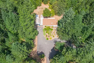 330 Bull Creek Rd, Grants Pass, OR 97527 - Photo 2