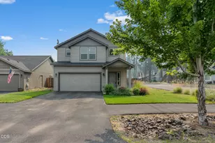 118 N Cottage Ln, Sisters, OR 97759 - Photo 1