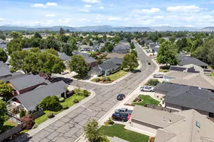 2783 Parkwood Village Ln, Central Point, OR 97502 - Photo 34
