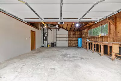 135 Rolling Hills Drive, Grants Pass, OR 97526 - Photo 36