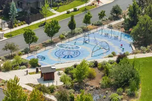 21340 NE Evelyn Pl, Bend, OR 97701 - Photo 28