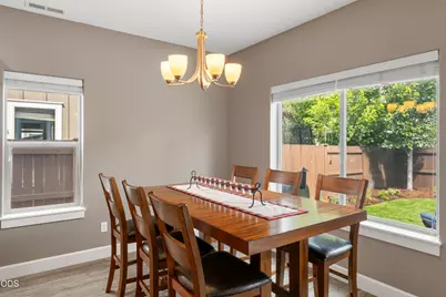 21340 NE Evelyn Place, Bend, OR 97701 - Photo 10