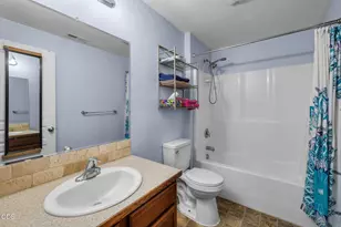 252 Southwest 33rd Drive, Redmond, OR 97756 - Photo 20
