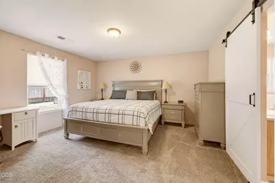 1003 SE Grandview Avenue, Grants Pass, OR 97527 - Photo 18