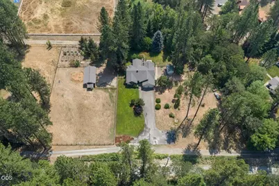 4809 E Evans Creek Road, Rogue River, OR 97537 - Photo 32