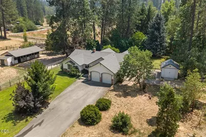 4809 E Evans Creek Road, Rogue River, OR 97537 - Photo 30