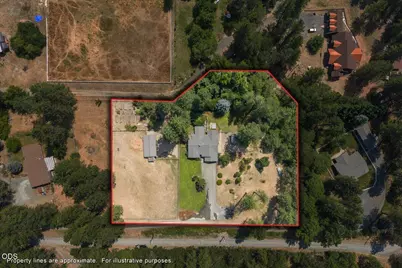 4809 E Evans Creek Road, Rogue River, OR 97537 - Photo 2
